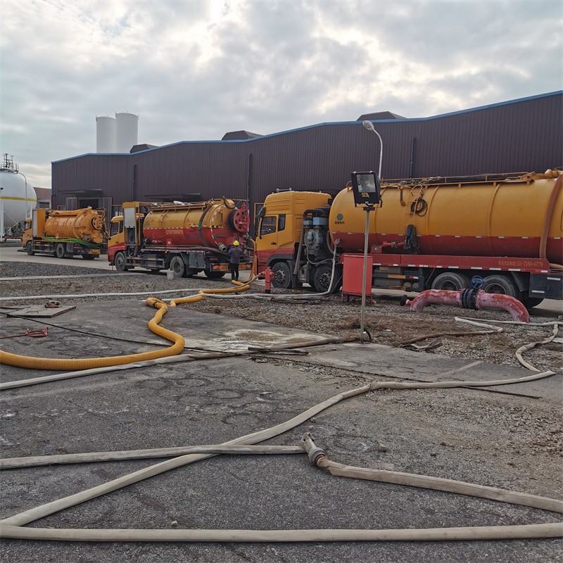 梅列污水池清理